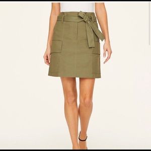 NWT Loft Outlet Deep Green Cargo Skirt with belt